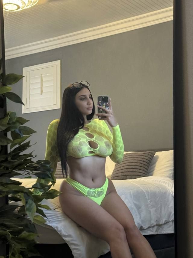 TEXT: 424-275-7783, 🍌 Incall & Outcall Services Available 💦 Anal • Doggy • Oral 💧 Gangbang 🍓 Couples 👩‍❤️‍💋‍👩 Car Dates 🚘 Mas - Image 3